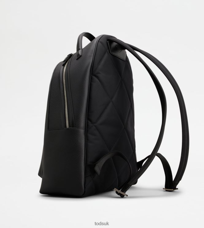 Tod's Men Backpack in Leather Medium 602L84987 Black