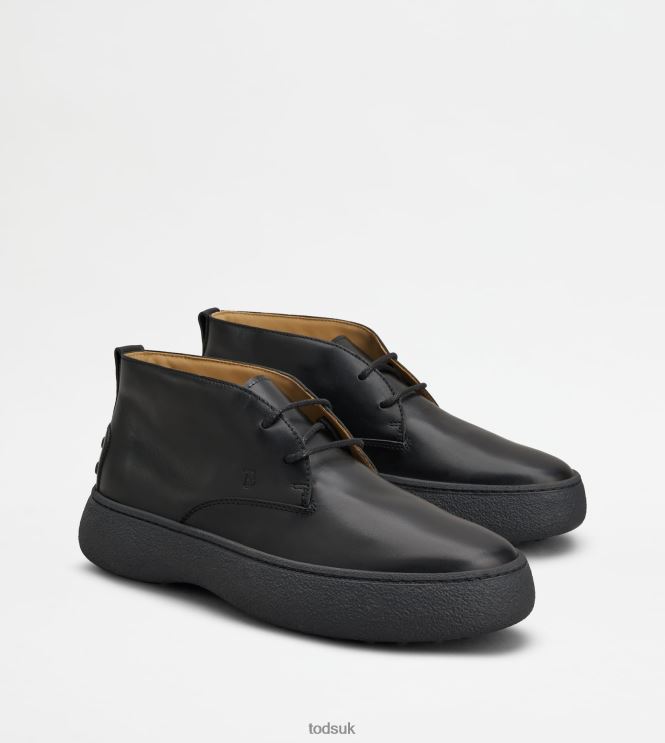 Tod's Men W. G. Desert Boots in Leather 602L84782 Black