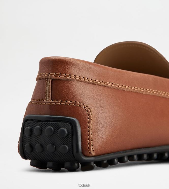 Tod's Men City Gommino Driving Shoes in Leather 602L84770 Brown