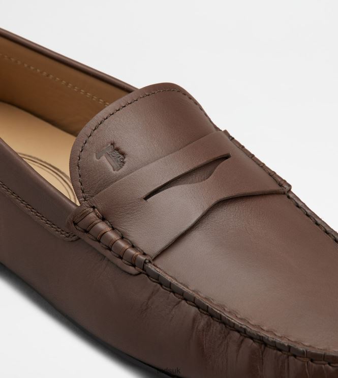 Tod's Men City Gommino Driving Shoes in Leather 602L84771 Brown