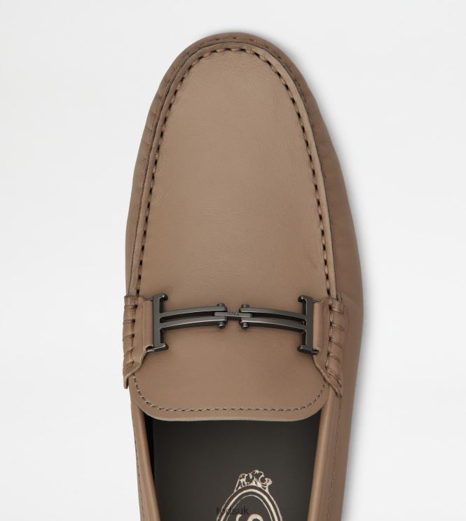 Tod's Men City Gommino Driving Shoes in Leather 602L84773 Beige