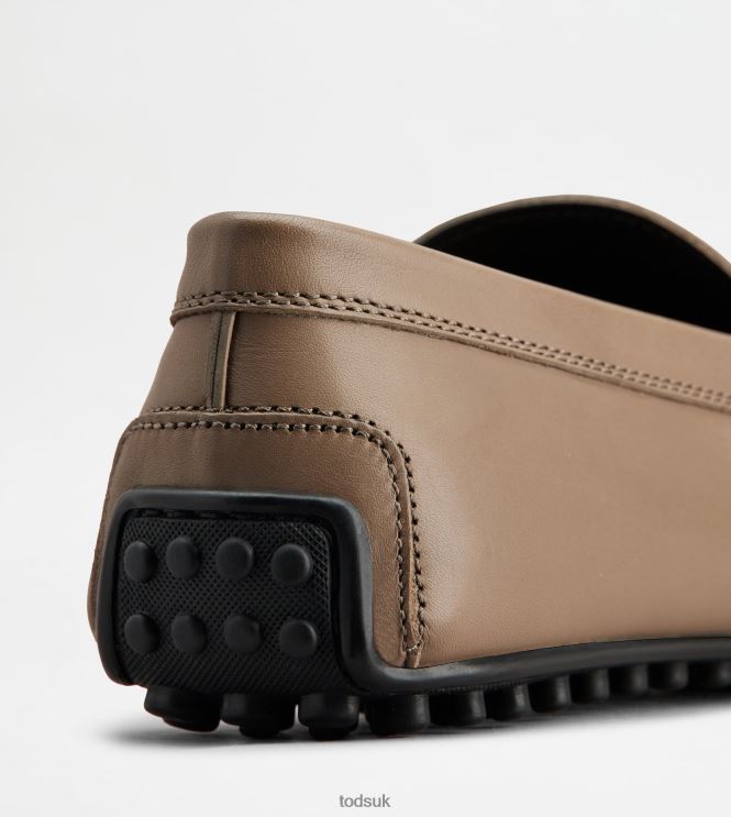 Tod's Men City Gommino Driving Shoes in Leather 602L84773 Beige