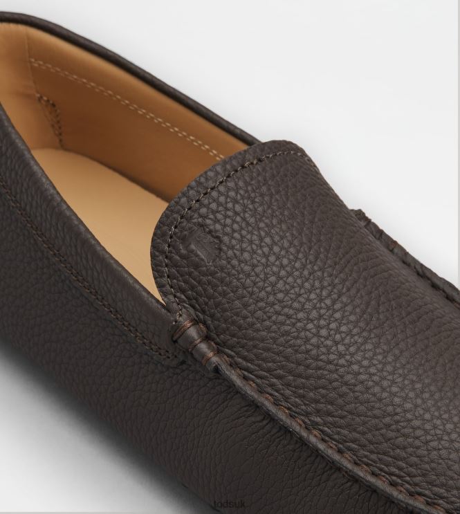 Tod's Men Gommino Driving Shoes in Leather 602L84728 Brown