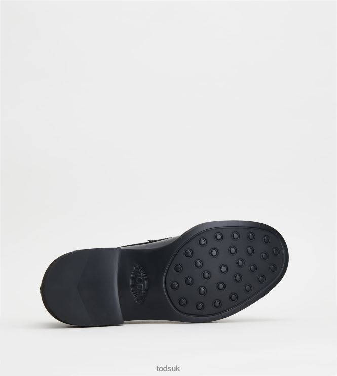 Tod's Men Loafers in Leather 602L84671 Black