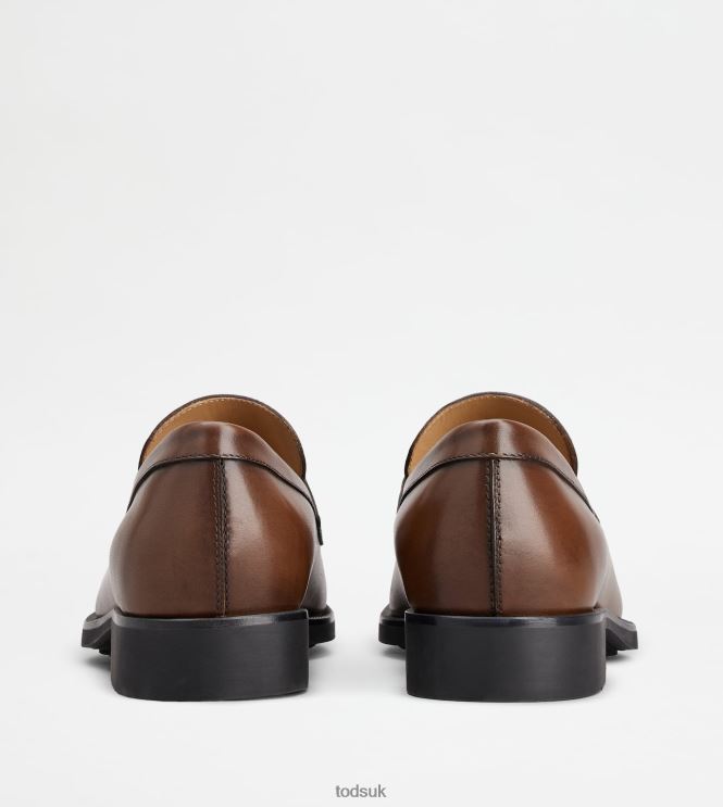 Tod's Men Loafers in Leather 602L84698 Brown