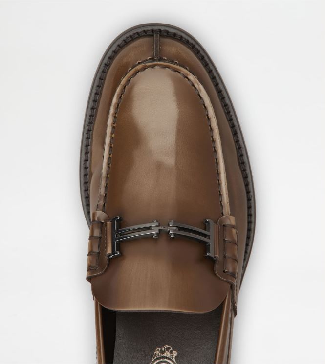 Tod's Men Loafers in Leather 602L84706 Brown