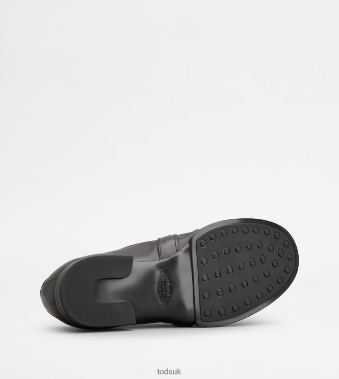 Tod's Men T Timeless Loafers in Leather 602L84676 Black