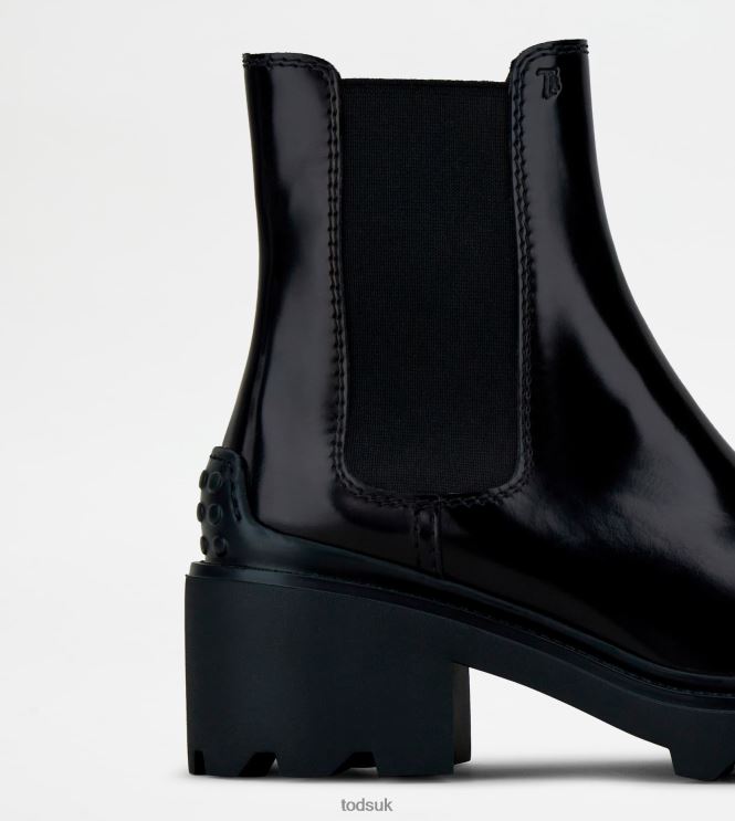 Tod's Women Ankle Boots in Leather 602L84167 Black