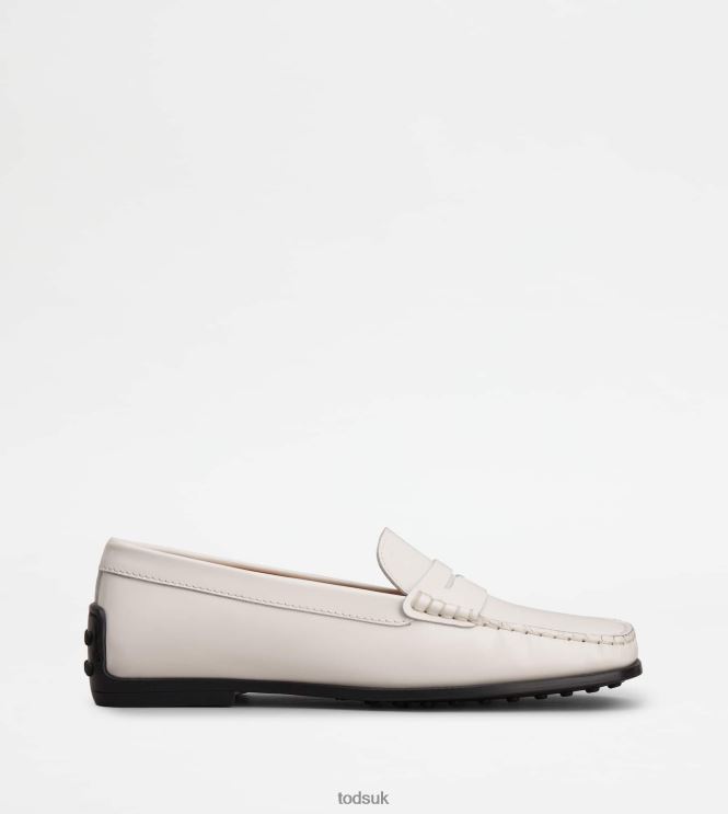 Tod's Women City Gommino Driving Shoes in Leather 602L8472 White