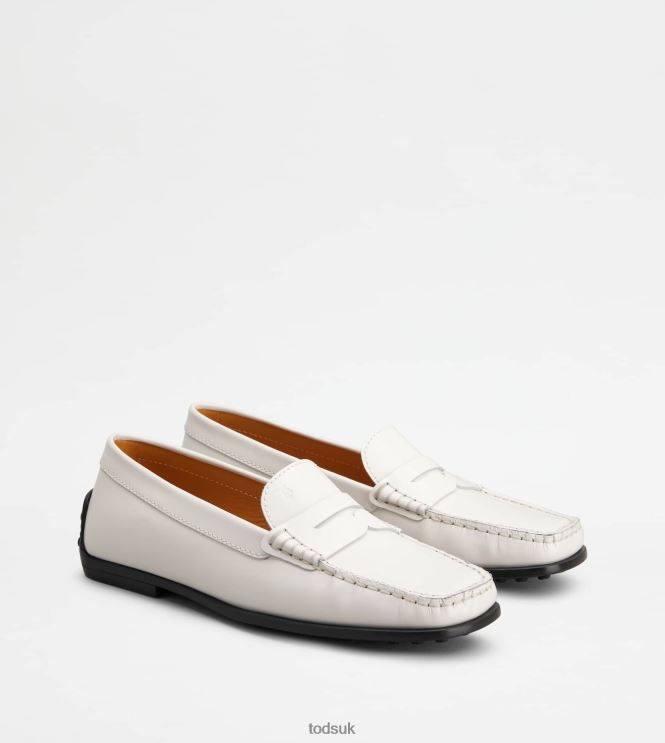 Tod's Women City Gommino Driving Shoes in Leather 602L8472 White