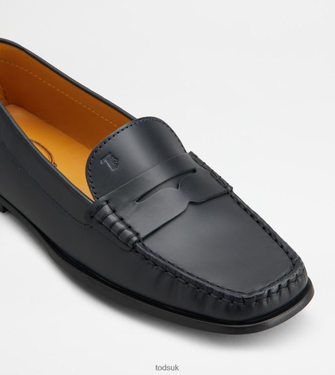 Tod's Women City Gommino Driving Shoes in Leather 602L8473 Blue