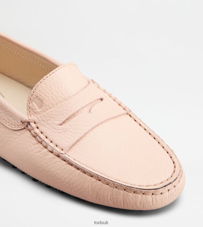 Tod's Women Gommino Driving Shoes in Leather 602L84109 Pink